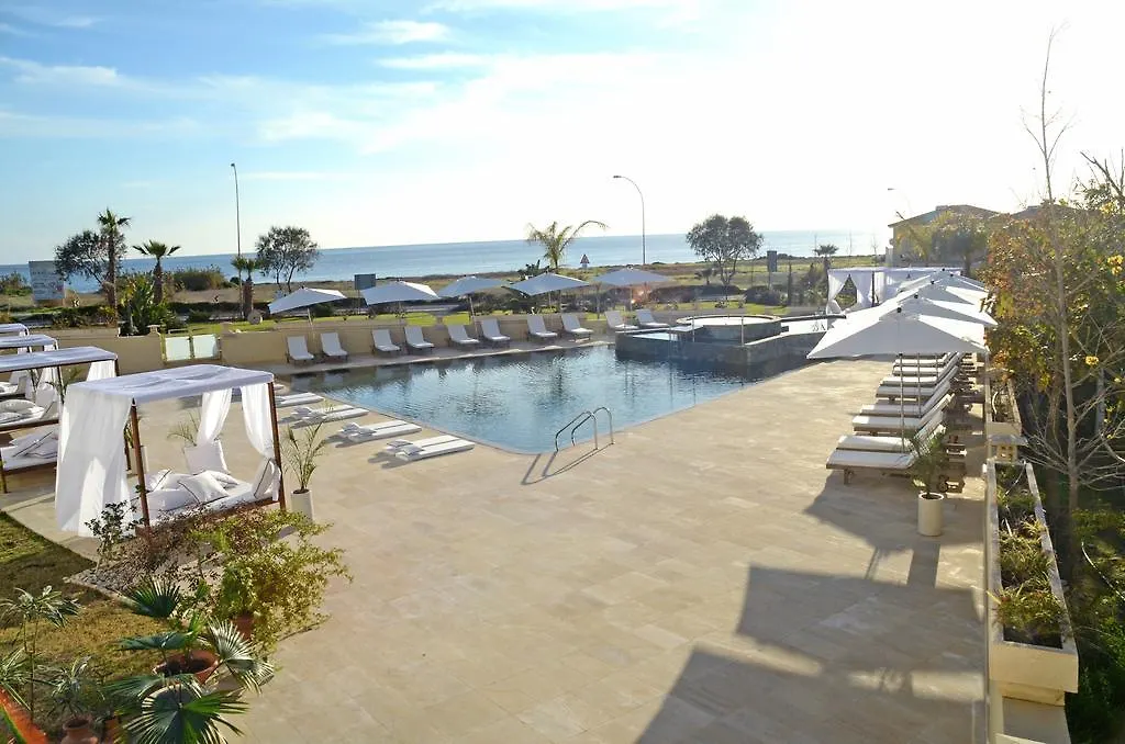 E-Hotel Larnaca Resort & Spa-1