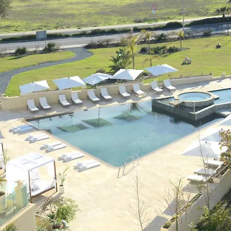 E-Hotel Larnaca Resort & Spa-3